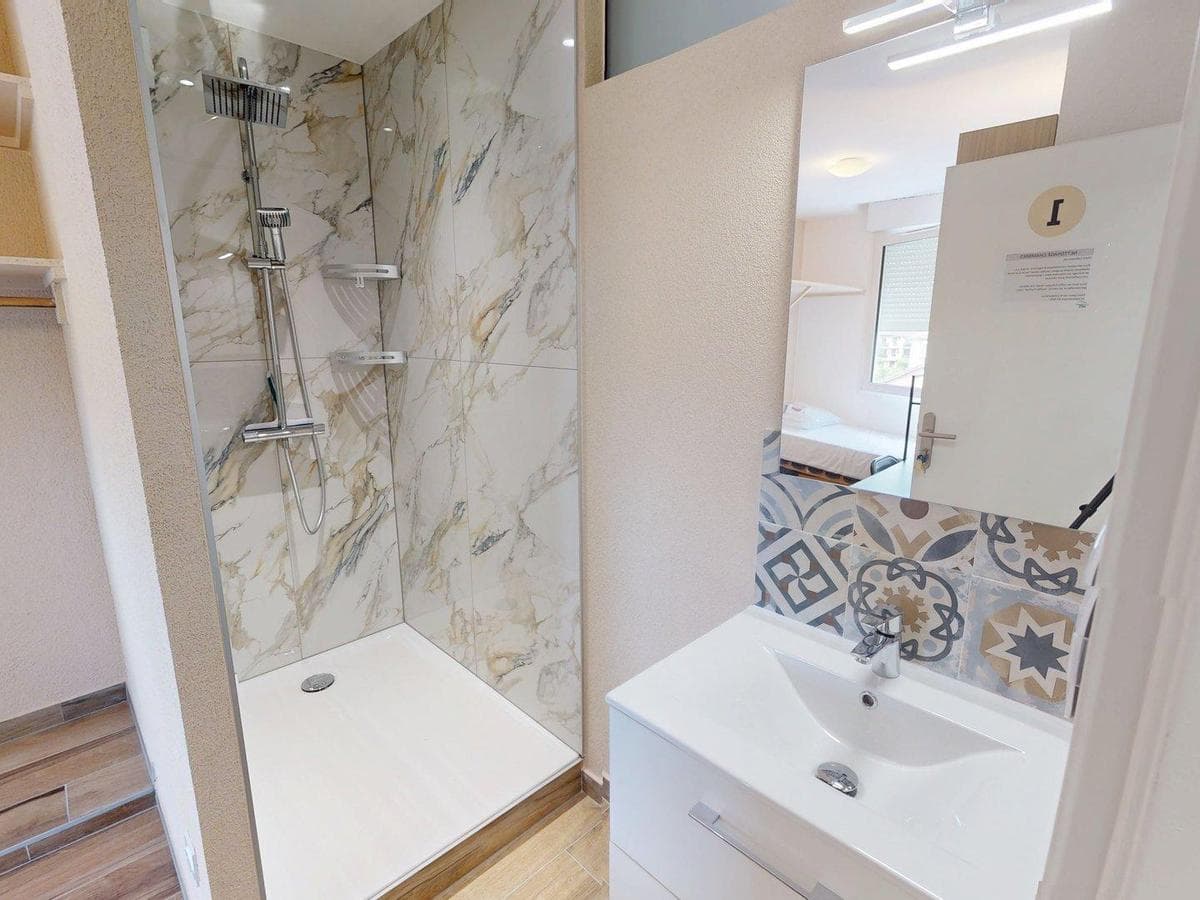 Appartement 5 pièces de 70 m² — vignette 3