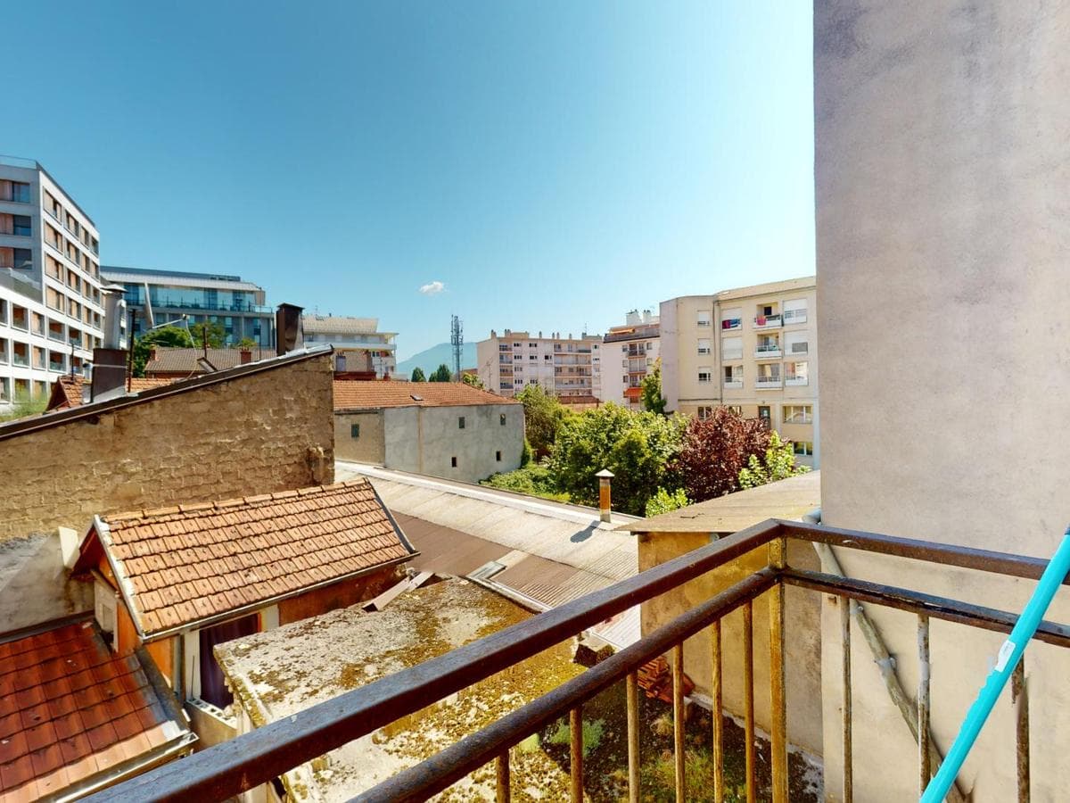 Appartement 6 pièces de 102 m² — vignette 9