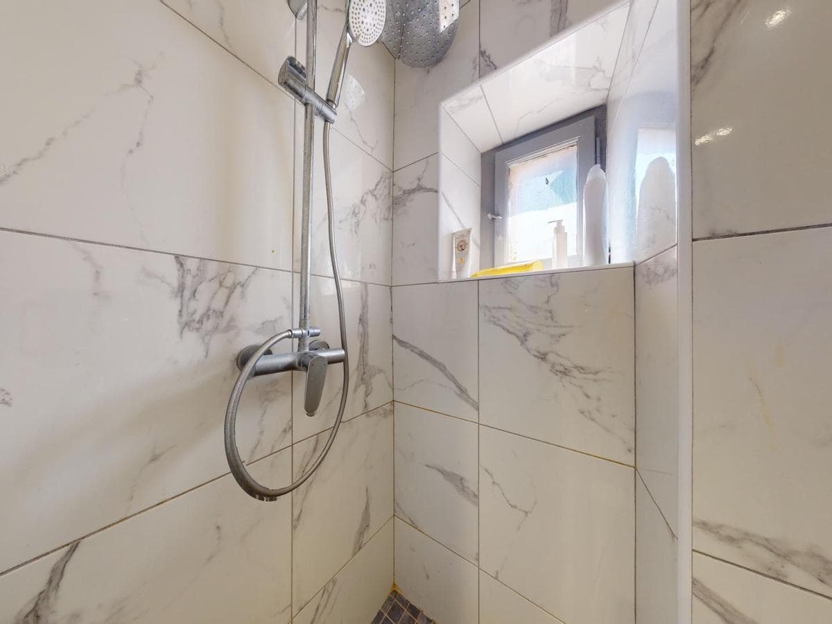 Appartement 6 pièces de 102 m² — vignette 10