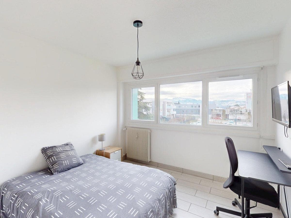 Appartement 6 pièces de 85 m² — vignette 2