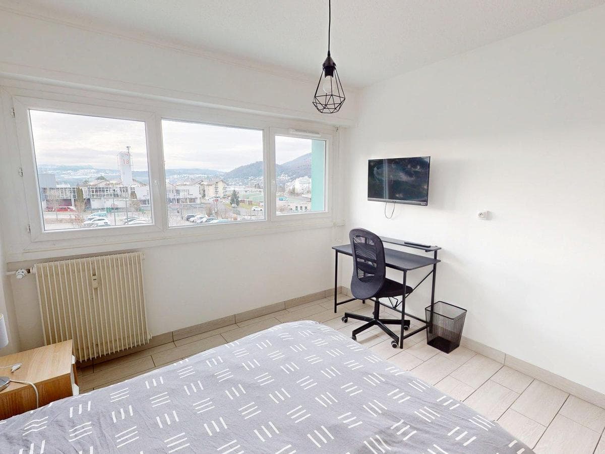 Appartement 6 pièces de 85 m² — vignette 5
