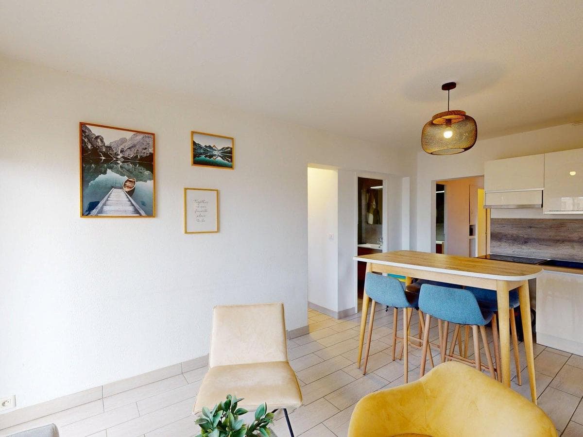 Appartement 6 pièces de 85 m² — vignette 8