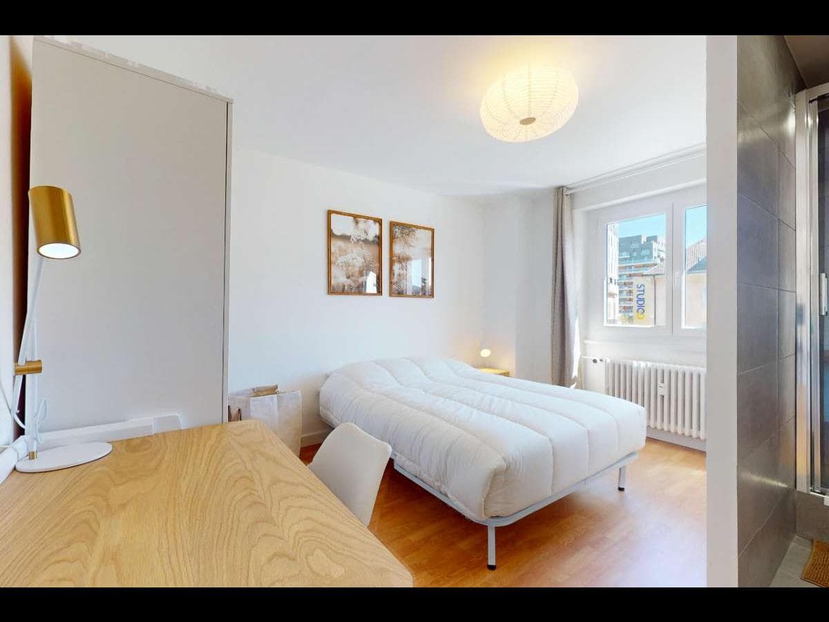 Appartement 4 pièces de 69 m² — vignette 8