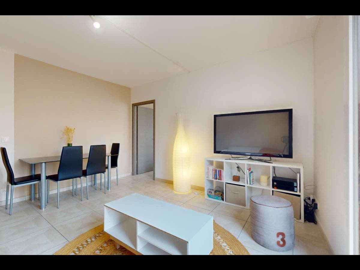 Appartement 4 pièces de 82 m² — vignette 2