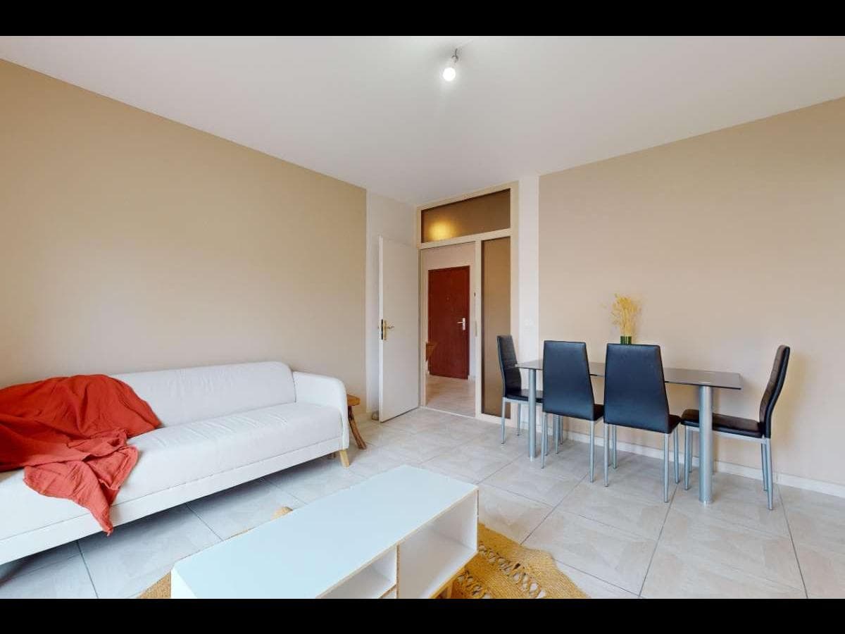 Appartement 4 pièces de 82 m² — vignette 3