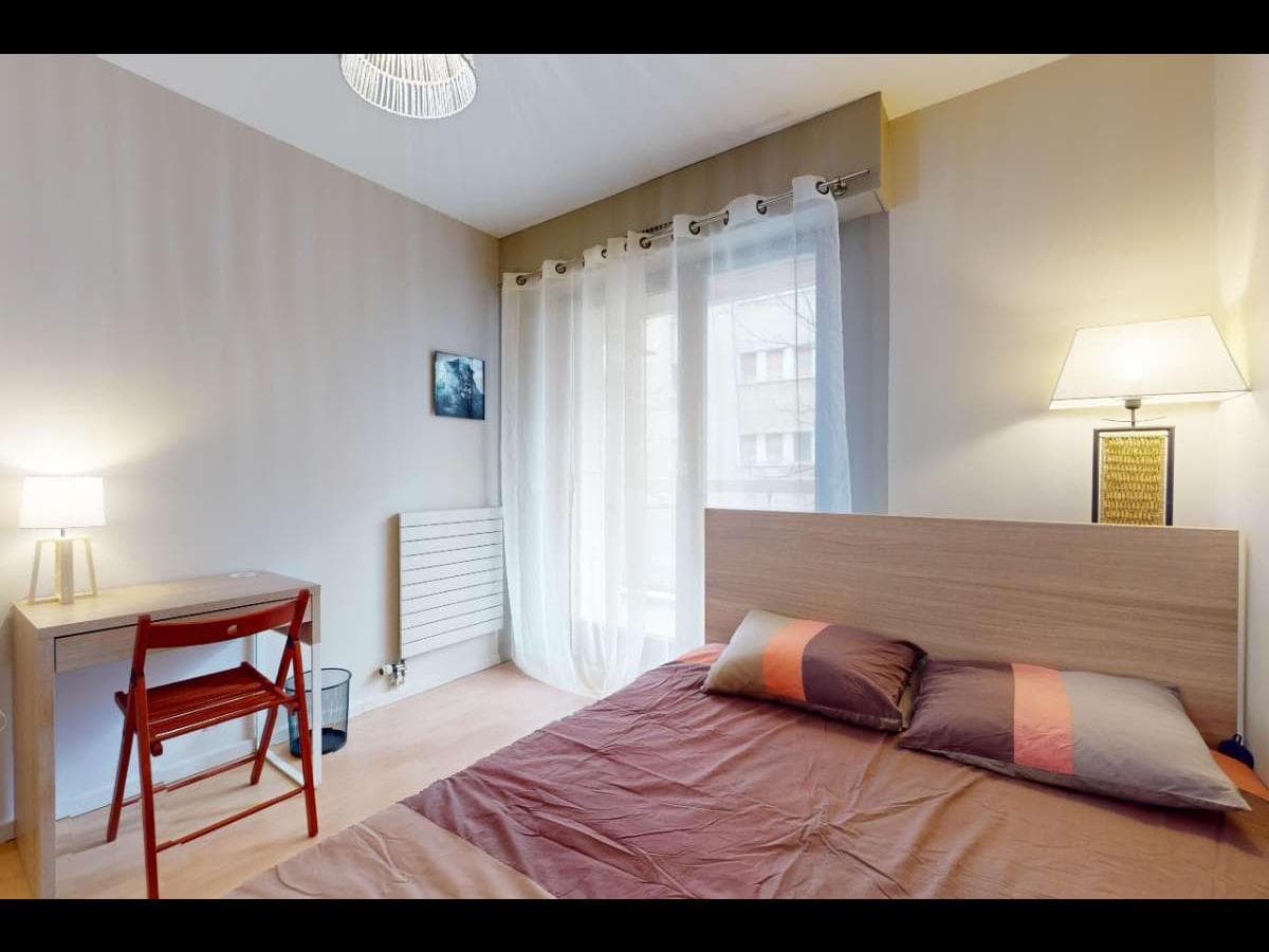 Appartement 4 pièces de 82 m² — vignette 8