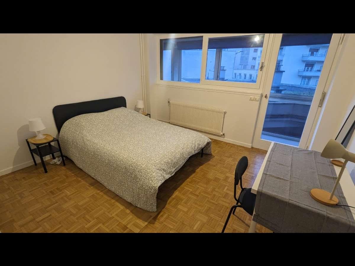 Appartement 5 pièces de 106 m² — vignette 9