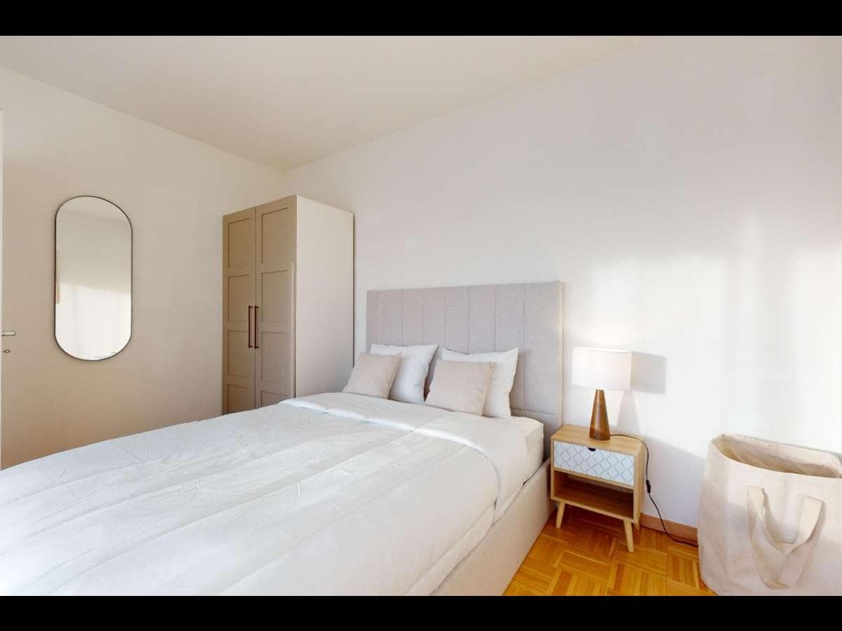 Appartement 7 pièces de 160 m² — vignette 9