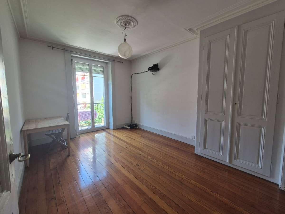 Appartement 3 pièces de 60 m² — vignette 4