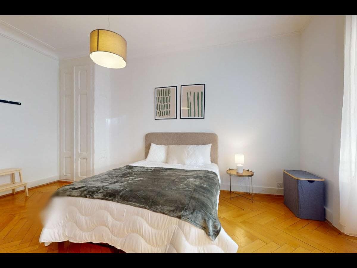 Appartement 7 pièces de 180 m² — vignette 12