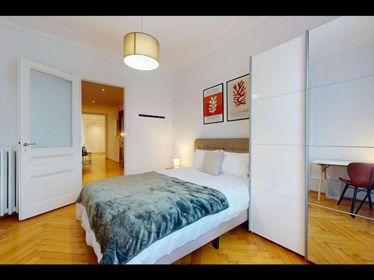 Appartement 7 pièces de 180 m² — vignette 8