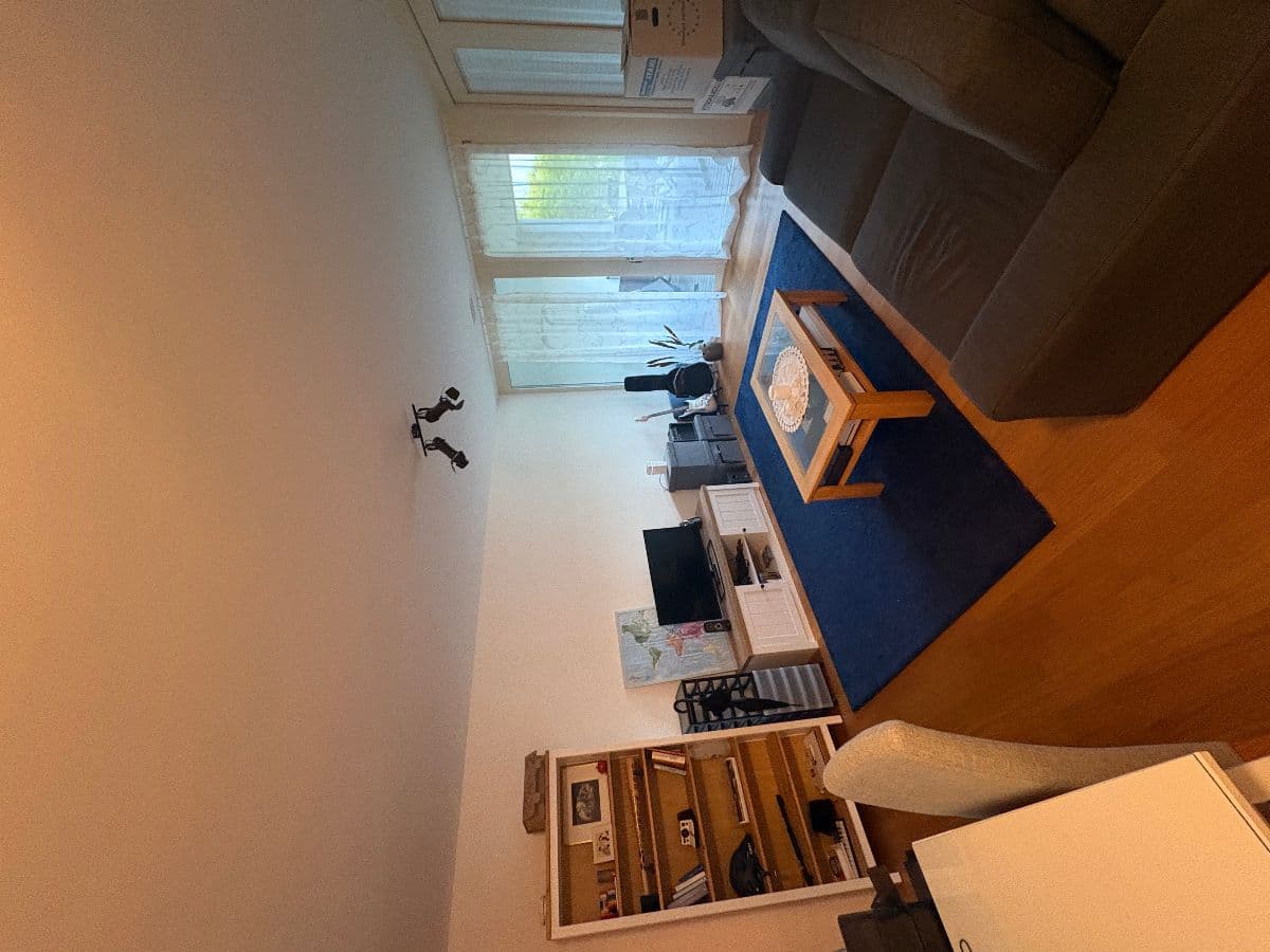 Chambre en colocation · Bonstetten — photo 1