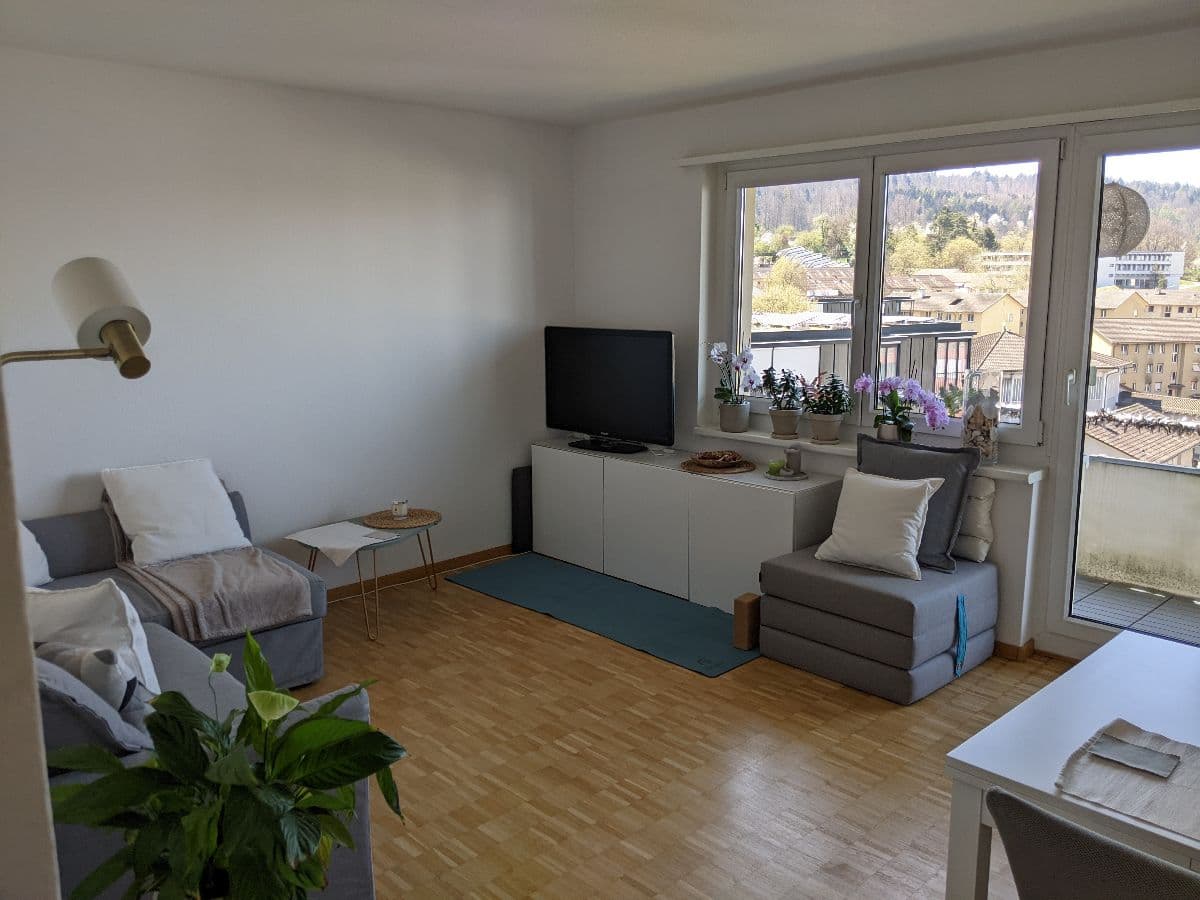 Chambre en colocation · Zürich (Schwamendingen) — photo 1