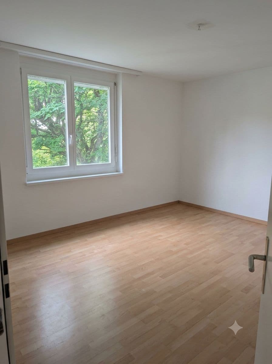 Chambre en colocation · Kriens (Kriens) — photo 1