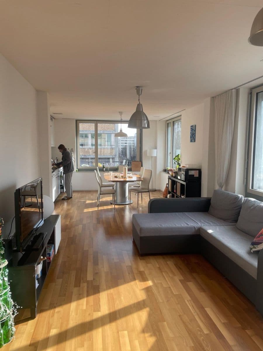 Chambre en colocation · Zürich (Kreis 9) — photo 1