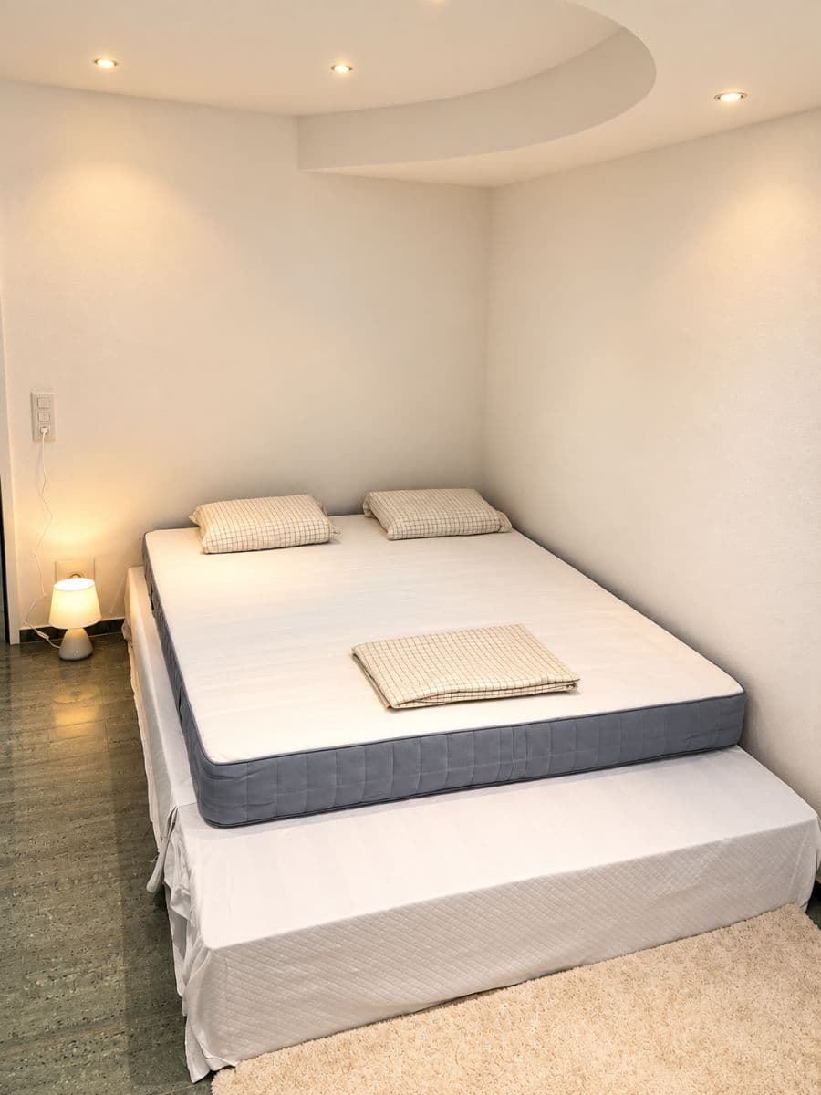 Chambre en colocation · Unterengstringen — photo 1