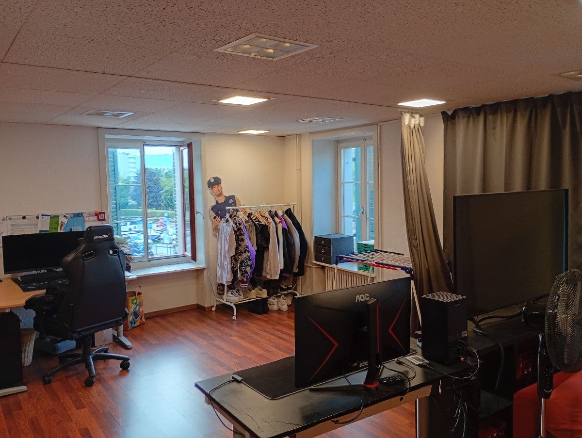 Chambre en colocation · Lenzburg (Lenzburg Altstadt) — photo 1