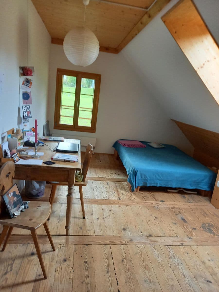 Chambre en colocation · Einigen (Einigen) — photo 1
