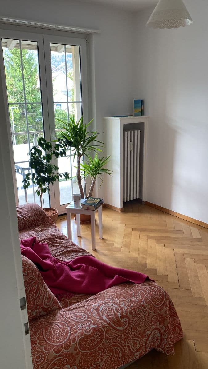 Chambre en colocation · Biel — photo 1