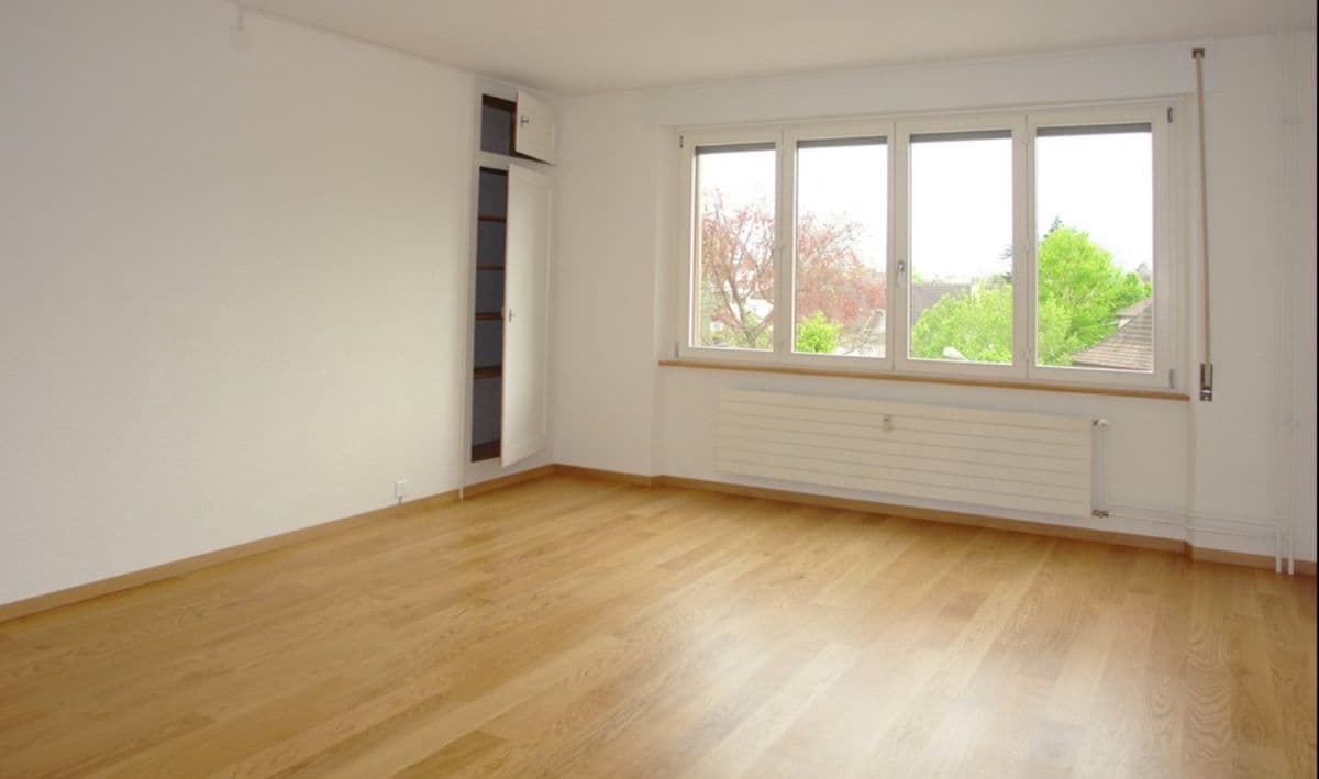 Chambre en colocation · Thun (Bahnhof West) — photo 1