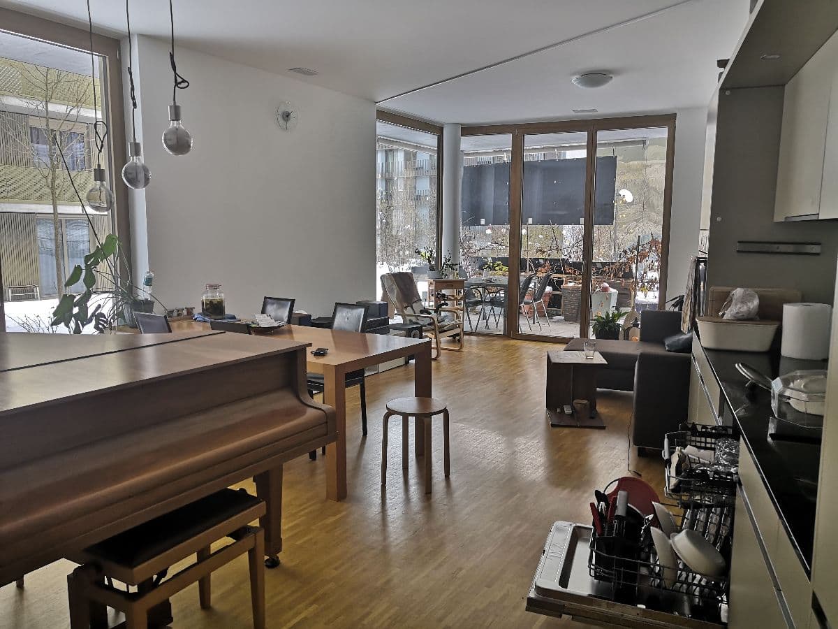 Chambre en colocation · Kriens (Kriens Schweighof) — photo 1