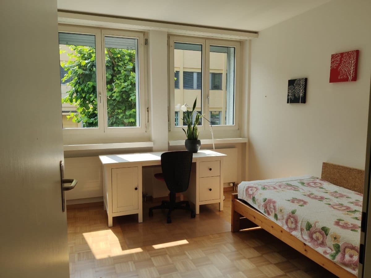 Chambre en colocation · Zürich (Seebach) — photo 1