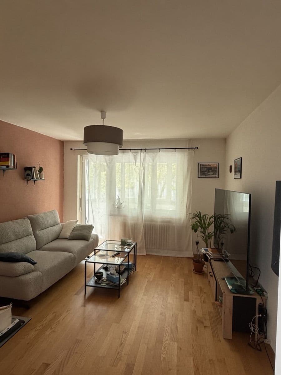 Chambre en colocation · 29 (Goldbrunnenplatz) — photo 1