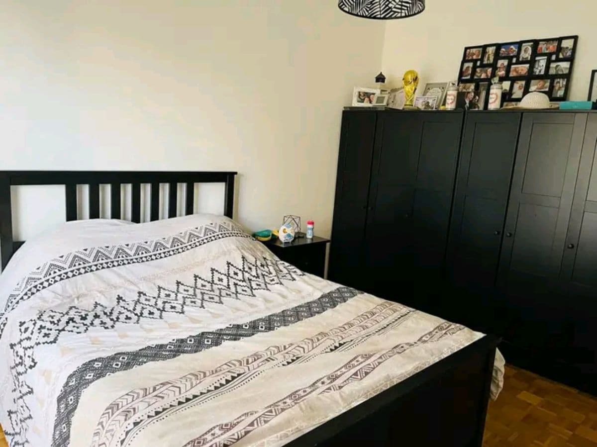 Chambre en colocation · Avenue de Chailly 52, 1012 Lausanne (Vaud) — photo 1